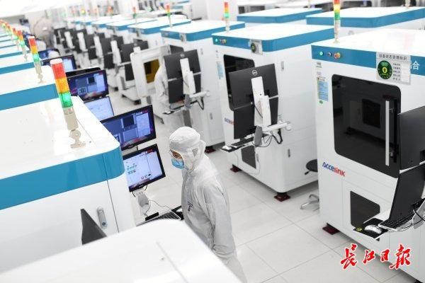 光谷企業“出?！钡某晒γ艽a 以靠譜服務為基，技術推銷為翼，標準先行開路